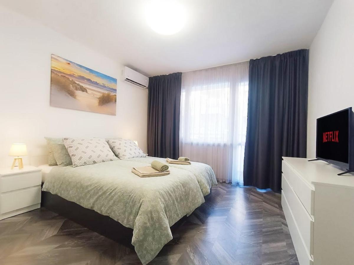 Varna Central Apartment *